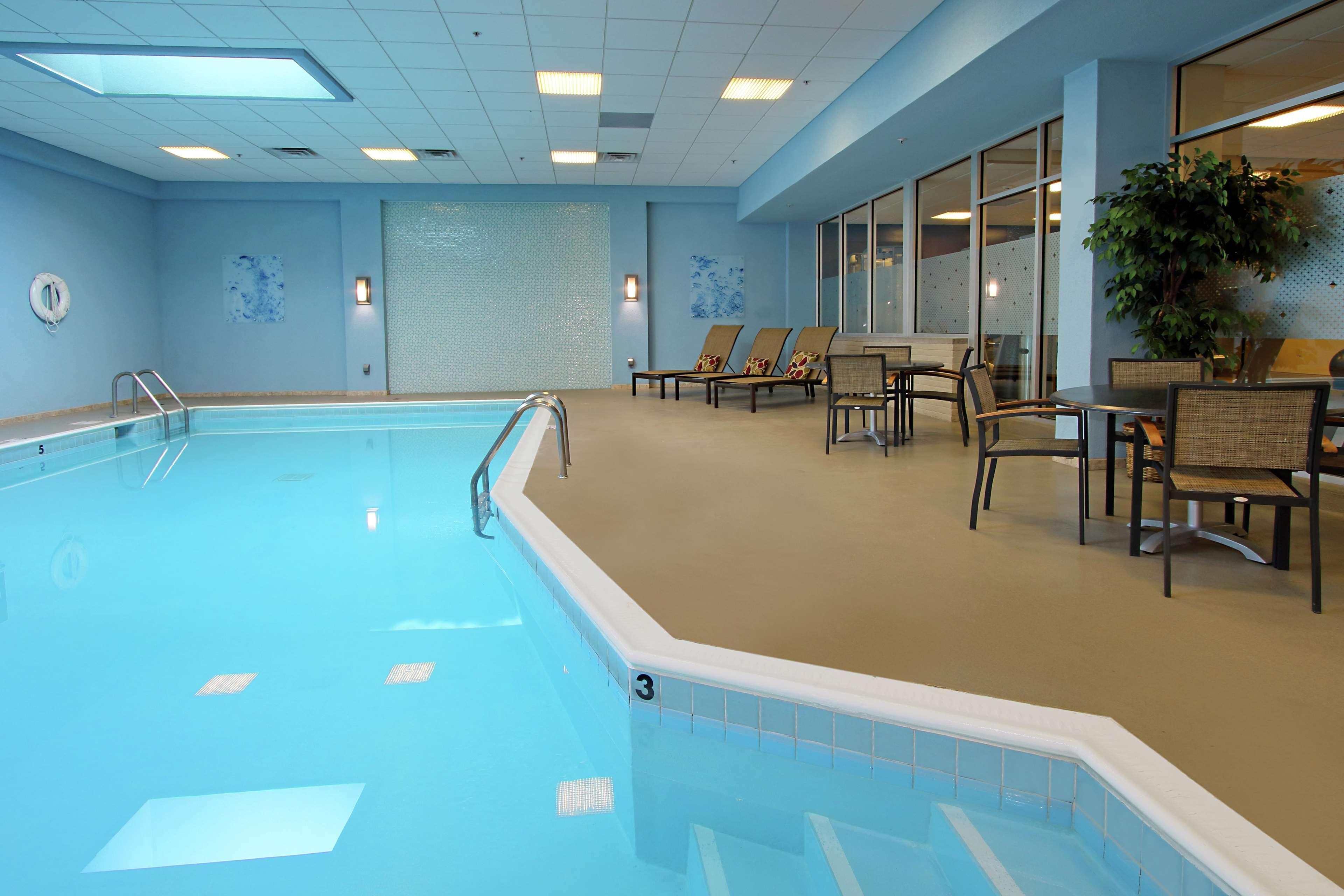 Hotel Doubletree By Hilton Newark Extérieur photo