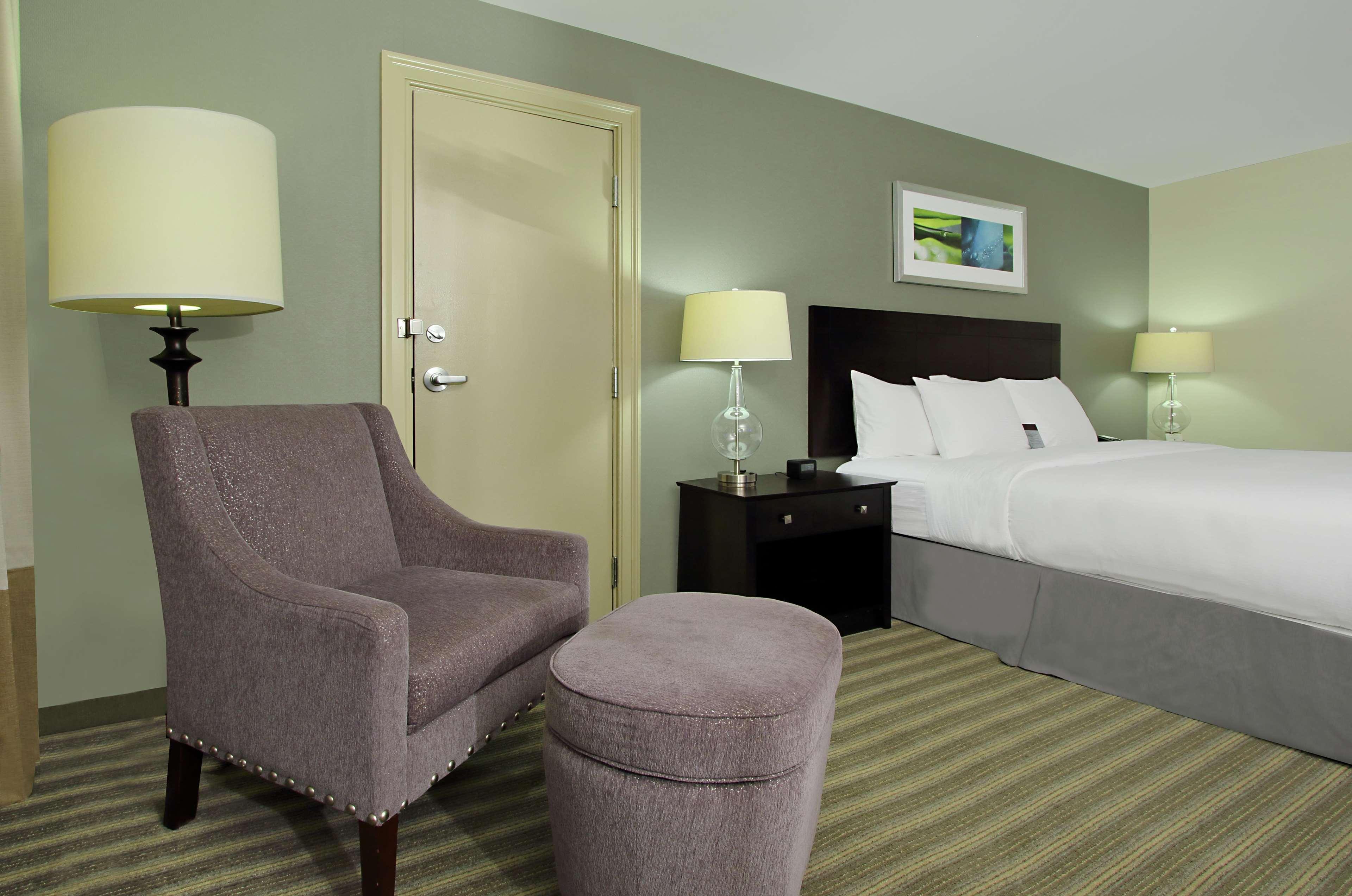 Hotel Doubletree By Hilton Newark Extérieur photo