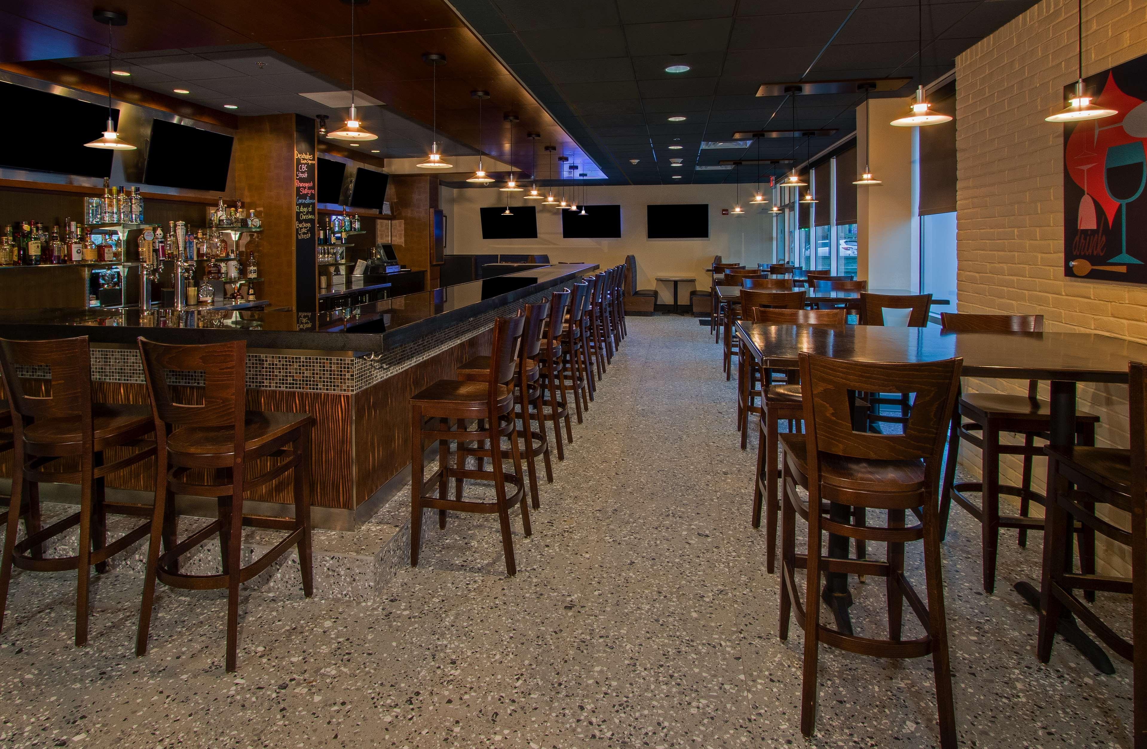 Hotel Doubletree By Hilton Newark Extérieur photo