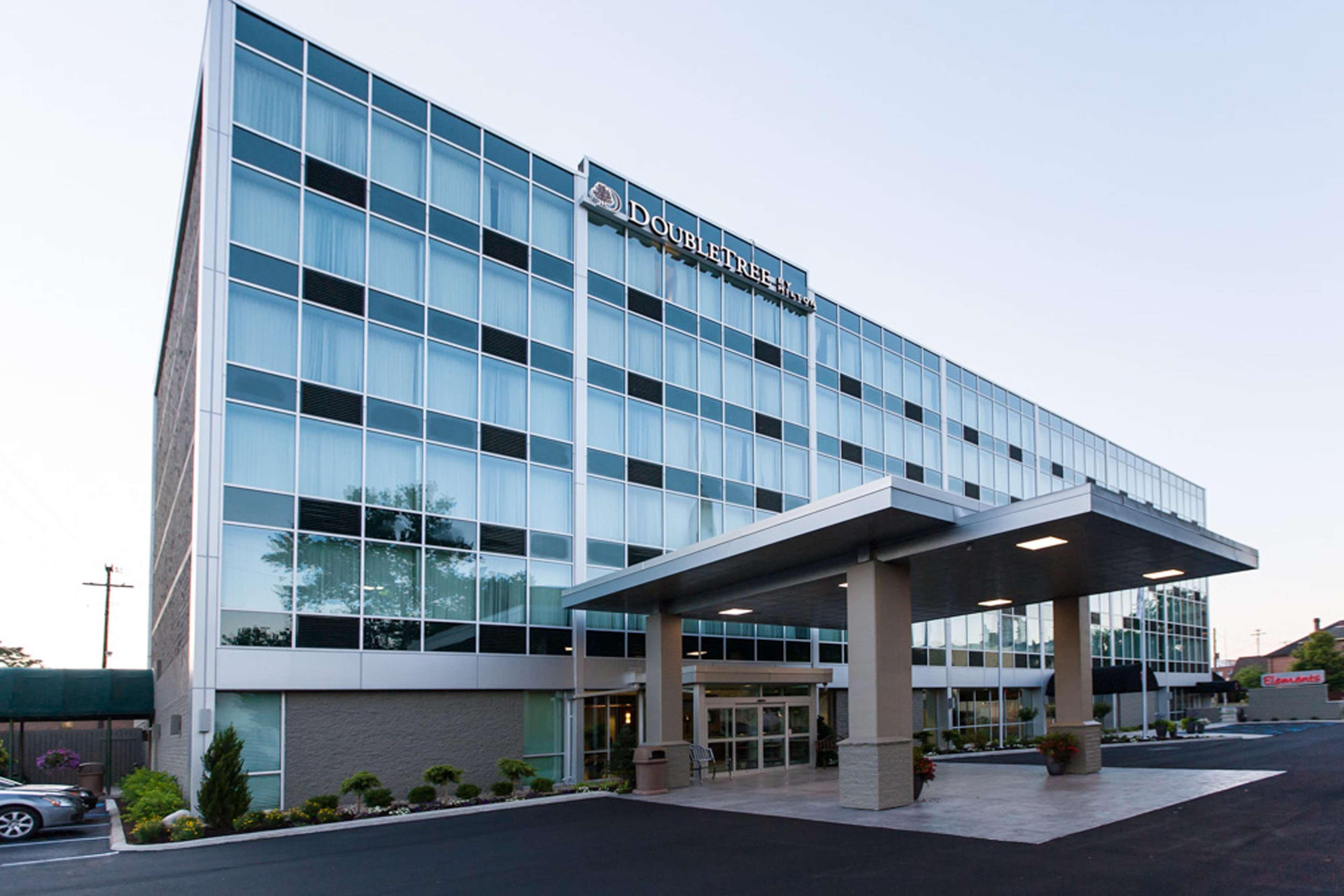 Hotel Doubletree By Hilton Newark Extérieur photo
